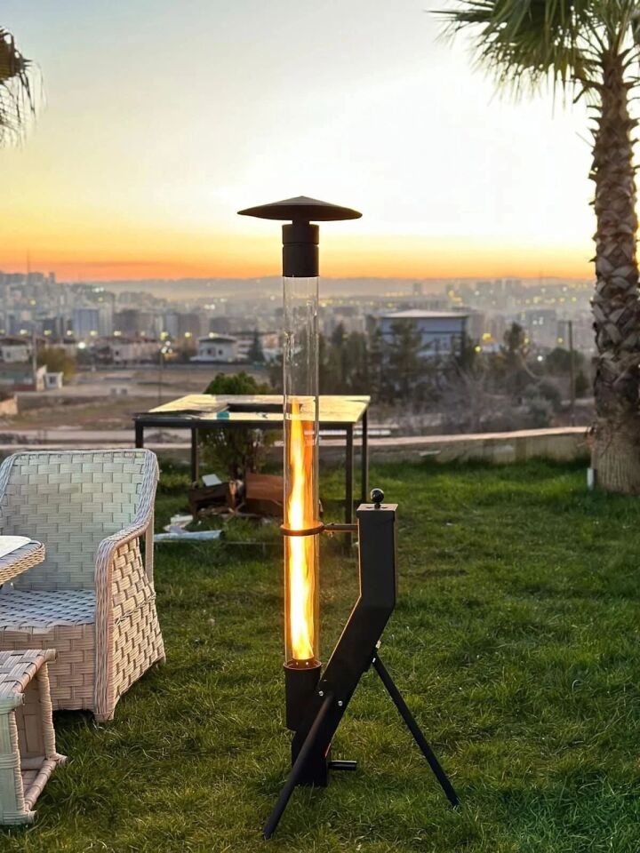 Kafe ve Restoran Dumansız Pelet Isıtıcı Soba Füze Tipi Cam Boru Tekerlekli