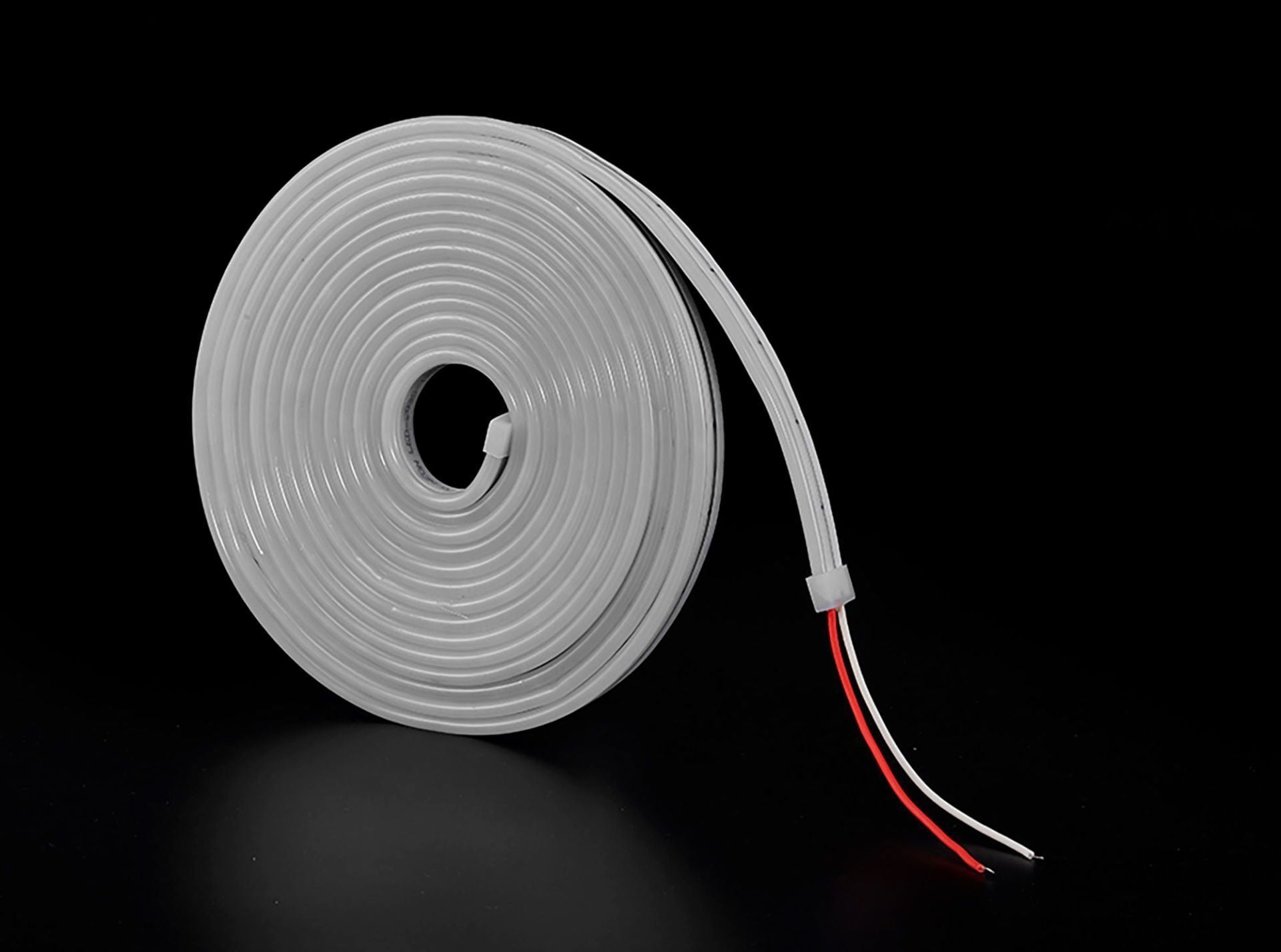 Noas 12 Volt Neon Led Aydınlatma 4000K Natural Işık 6x12 Mm YL42-0127