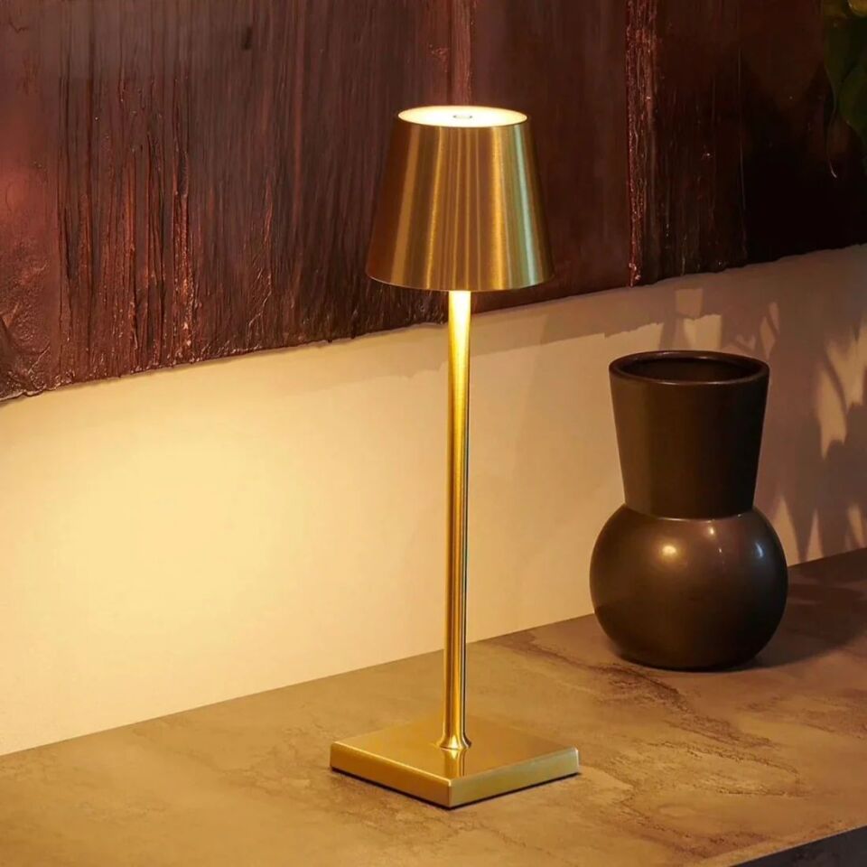 Cata İstanbul Şarjlı Dokunmatik Masa Lambası 3 Renk Yanma Modlu Gold Kasa ct-8437