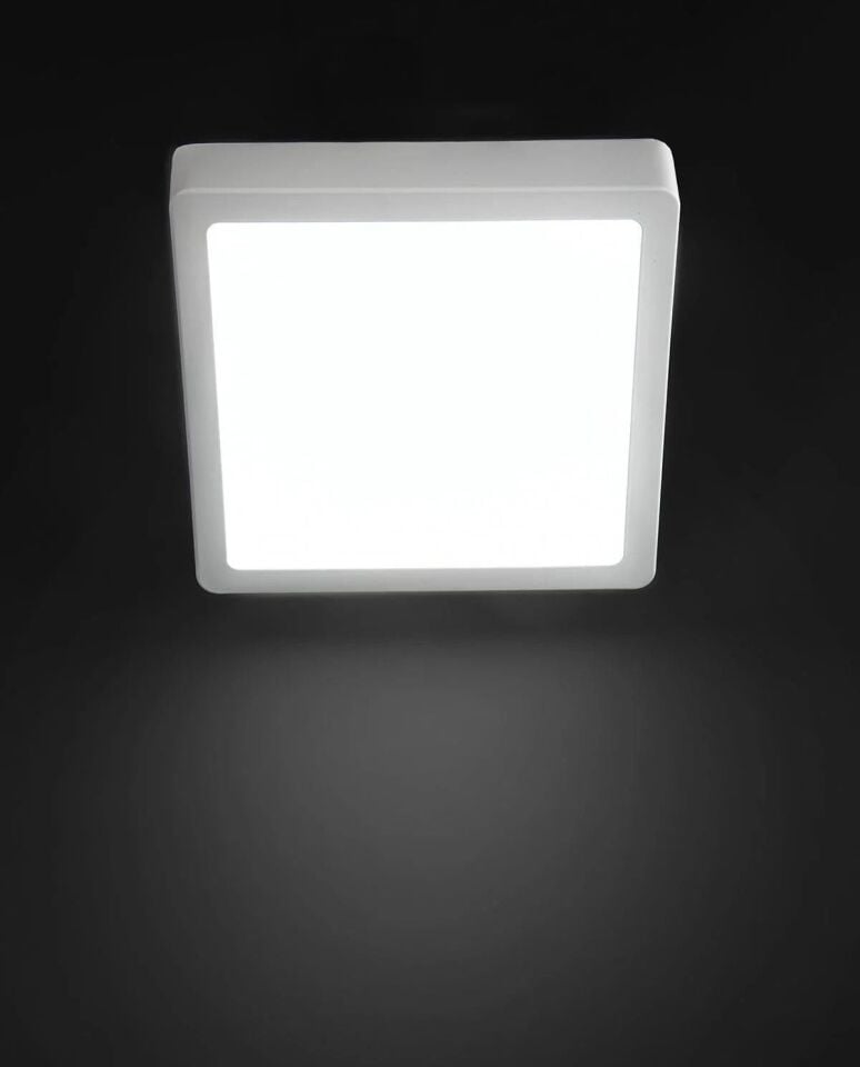 Noas 18W Sıva Üstü Kare Led Panel Beyaz Işık YL15-1800